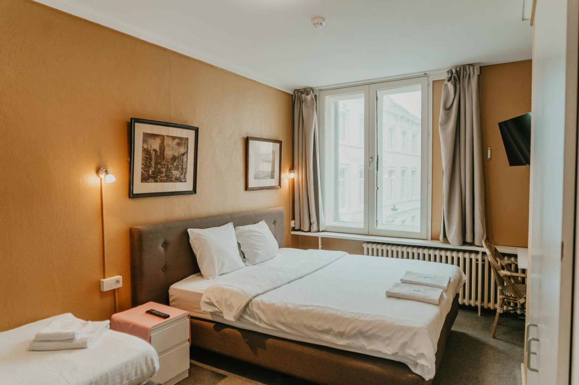 Hotel Cavalier Bruges Luaran gambar