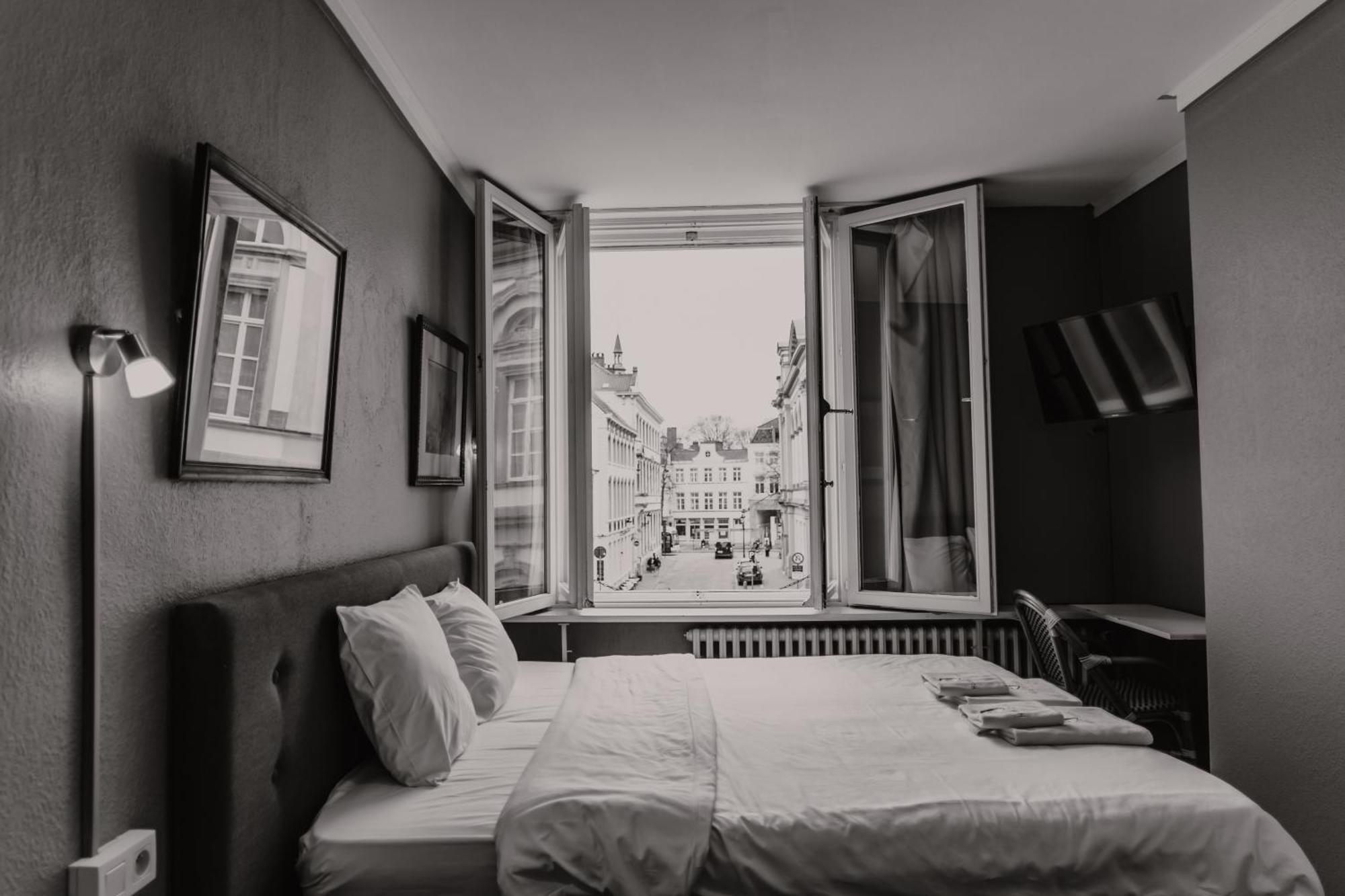 Hotel Cavalier Bruges Luaran gambar