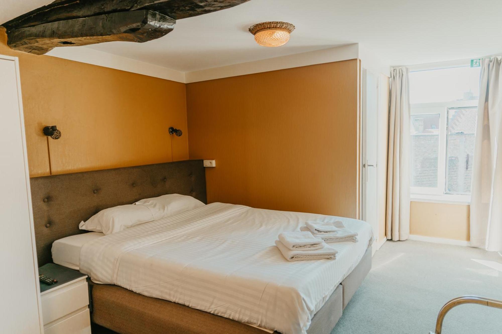 Hotel Cavalier Bruges Luaran gambar