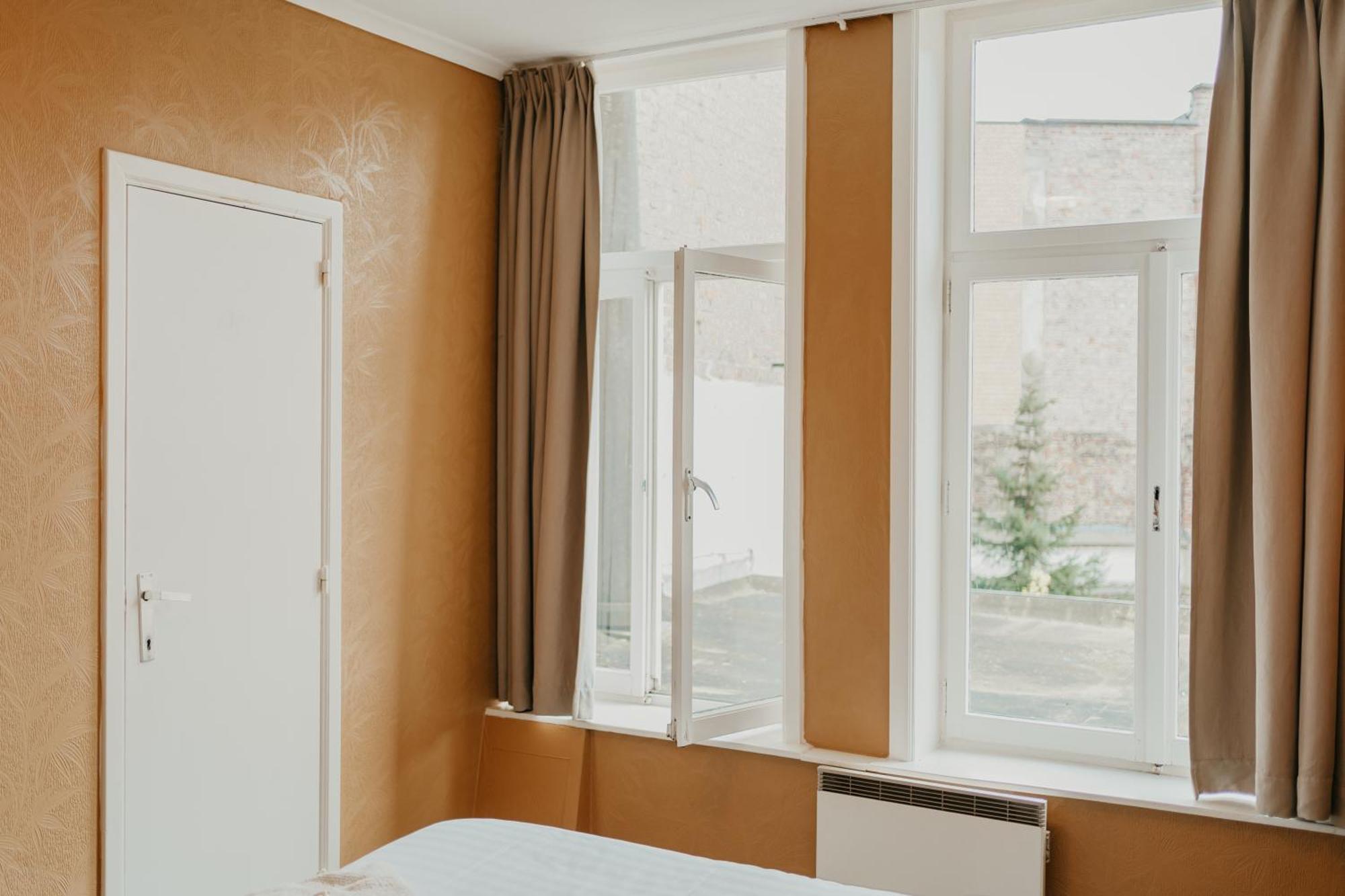 Hotel Cavalier Bruges Luaran gambar