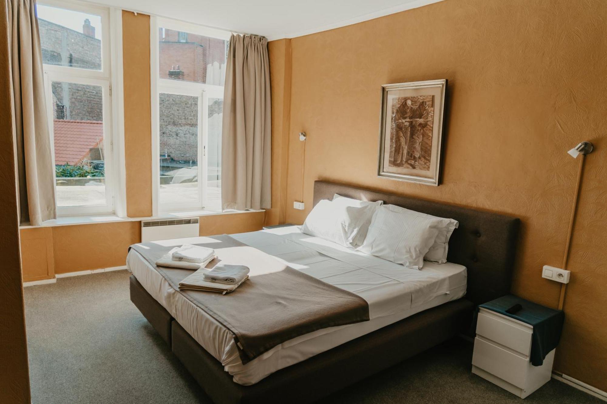 Hotel Cavalier Bruges Luaran gambar